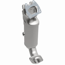 Load image into Gallery viewer, MagnaFlow 11-16 Dodge Grand Caravan 3.6L Direct Fit Converter