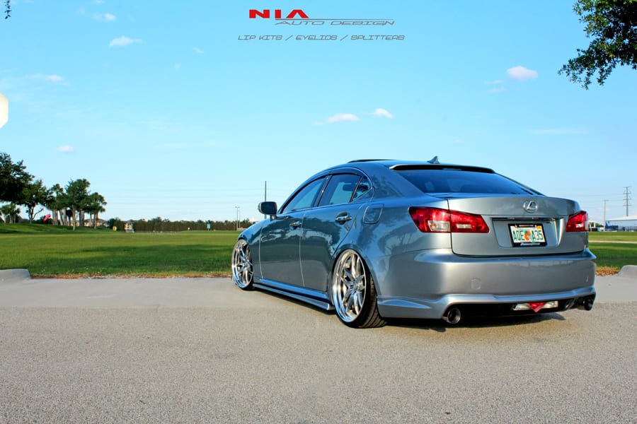 Lexus IS Base Model NIA Side Skirts 2006-13 in ABS