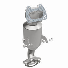 Load image into Gallery viewer, MagnaFlow 14-17 ProMaster 1500 V6 3.6 OEM Manifold Direct Fit Converter