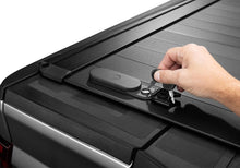 Load image into Gallery viewer, Retrax 19-26 RAM 1500 6.4ft Bed (No Multifunction Tailgate) RetraxPRO EZ-Off FRC-4000
