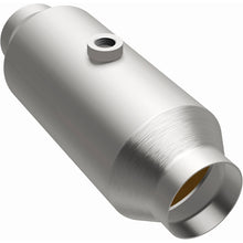 Load image into Gallery viewer, MagnaFlow 3.00 1/O2 CA 4in. Spun Universal Converter
