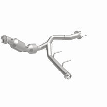 Load image into Gallery viewer, MagnaFlow 21-23 Ford F-150 3.5L Right Underbody Direct Fit Converter