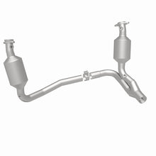 Load image into Gallery viewer, MagnaFlow 2004 Dodge Dakota 4.7L Direct Fit Catalytic Converter