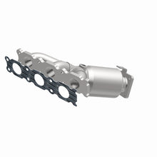 Load image into Gallery viewer, MagnaFlow 2007 XC90 3.2L Underbody Direct Fit Converter