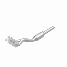 Load image into Gallery viewer, MagnaFlow 2001 Volkswagen Jetta 2.0L Direct Fit Converter