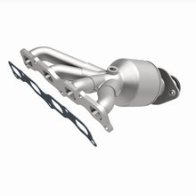 Load image into Gallery viewer, MagnaFlow 2016 Mitsubishi Outlander Manifold 2.4L Direct Fit Catalytic Converter