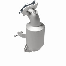 Load image into Gallery viewer, MagnaFlow 14-17 ProMaster 1500 V6 3.6 OEM Manifold Direct Fit Converter