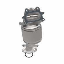 Load image into Gallery viewer, MagnaFlow 04-07 Saturn Vue 3.5L Direct Fit Converter