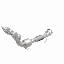 Load image into Gallery viewer, MagnaFlow 12-15 Ford Focus 2.0L Direct Fit Converter