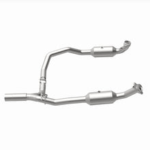 Load image into Gallery viewer, MagnaFlow 17-18 Ford E-350 6.8L Direct Fit Converter