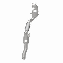 Load image into Gallery viewer, MagnaFlow 16-18 Volkswagen Jetta L4 OEM Underbody Single Direct Fit Converter
