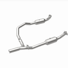 Load image into Gallery viewer, MagnaFlow 17-18 Ford E-350 6.8L Direct Fit Converter