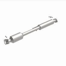 Load image into Gallery viewer, MagnaFlow 14 Hyundai Sonata 2.4L Direct Fit Catalytic Converter
