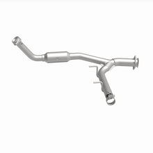 Load image into Gallery viewer, MagnaFlow 05-06 Ford Expedition 5.4L Direct Fit Converter
