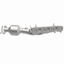 Load image into Gallery viewer, MagnaFlow 16-21 Infiniti QX80 5.6L Direct-Fit Right Manifold Catalytic Converter