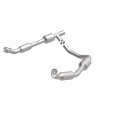 Load image into Gallery viewer, MagnaFlow 05-08 Ford E-350 Super Duty 5.4L Direct Fit Converter