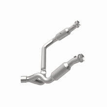 Load image into Gallery viewer, MagnaFlow 2009 Dodge Ram 1500 4.7L Direct Fit Converter