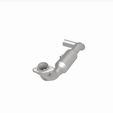 Load image into Gallery viewer, MagnaFlow 05-06 Ford Expedition 5.4L Direct Fit Converter