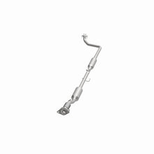 Load image into Gallery viewer, MagnaFlow Direct Fit Catalytic Converter OEM 18-21 Nissan Kicks 1.6L Single Underbody