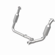 Load image into Gallery viewer, MagnaFlow 2006 Dodge Ram 1500 5.7L Direct Fit Catalytic Converter
