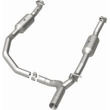 Load image into Gallery viewer, MagnaFlow 17-18 Ford E-350 6.8L Direct Fit Converter