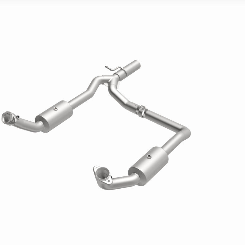 MagnaFlow 09-13 Ford E-350 Super Duty V10 6.8 OEM Underbody Direct Fit Catalytic Converter