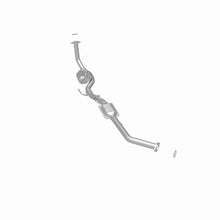 Load image into Gallery viewer, MagnaFlow 98-00 Sienna V6 3 OEM Underbody Direct Fit Converter