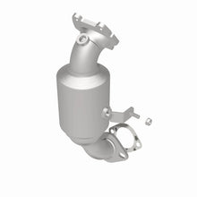 Load image into Gallery viewer, MagnaFlow 14-16 Ram ProMaster 1500/2500/3500 V6 3.6L CARB Compliant Direct Fit Catalytic Converter