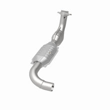 Load image into Gallery viewer, MagnaFlow 99-00 Ford Exped 4.6L Direct Fit Converter