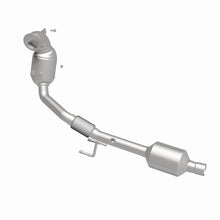 Load image into Gallery viewer, MagnaFlow Direct Fit Catalytic Converter 19-20 Volkswagen Jetta 1.4L Underbody