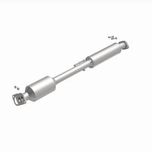 Load image into Gallery viewer, MagnaFlow 14 Hyundai Sonata 2.4L Direct Fit Catalytic Converter
