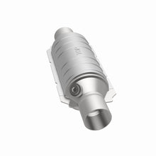 Load image into Gallery viewer, MagnaFlow Universal Catalytic Converter 3.0in. GM 3.8L HM