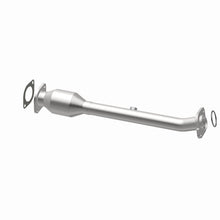 Load image into Gallery viewer, MagnaFlow Direct Fit Catalytic Converter OEM 05-06 Nissan Pathfinder 4.0L