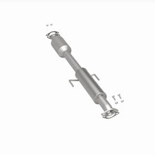 Load image into Gallery viewer, MagnaFlow 2015 Kia Optima 2.4L Direct Fit Catalytic Converter (California Grade)