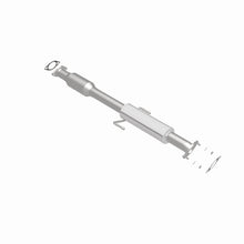 Load image into Gallery viewer, MagnaFlow 14-15 Cadenza 3.3L Underbody Direct Fit Converter