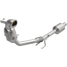 Load image into Gallery viewer, MagnaFlow Direct Fit Catalytic Converter 19-20 Volkswagen Jetta 1.4L Underbody