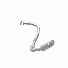 Load image into Gallery viewer, MagnaFlow Direct Fit Catalytic Converter 10-13 Land Rover LR4 V8 5.0L OEM Underbody