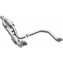 Load image into Gallery viewer, MagnaFlow 14-18 2500 V8 6.4 OEM Underbody Direct Fit Converter