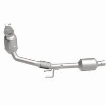 Load image into Gallery viewer, MagnaFlow Direct Fit Catalytic Converter 19-20 Volkswagen Jetta 1.4L Underbody