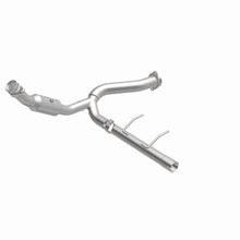 Load image into Gallery viewer, MagnaFlow 07-08 Ford Expedition 5.4L Direct Fit Converter
