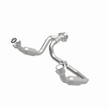 Load image into Gallery viewer, MagnaFlow 09-10 Cadillac Escalade 6.2L Direct Fit Converter