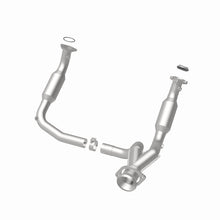 Load image into Gallery viewer, MagnaFlow 09-10 Cadillac Escalade 6.2L Direct Fit Converter