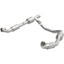Load image into Gallery viewer, MagnaFlow 05-08 Ford E-350 Super Duty 5.4L Direct Fit Converter