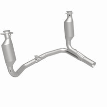 Load image into Gallery viewer, MagnaFlow 2004 Dodge Dakota 3.7L Direct Fit Catalytic Converter