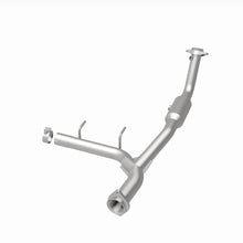 Load image into Gallery viewer, MagnaFlow 05-06 Ford Expedition 5.4L Direct Fit Converter