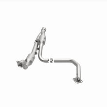 Load image into Gallery viewer, MagnaFlow 14-18 2500 V8 6.4 OEM Underbody Direct Fit Converter