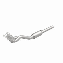 Load image into Gallery viewer, MagnaFlow 2001 Volkswagen Jetta 2.0L Direct Fit Converter