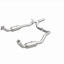 Load image into Gallery viewer, MagnaFlow 17-18 Ford E-350 6.8L Direct Fit Converter