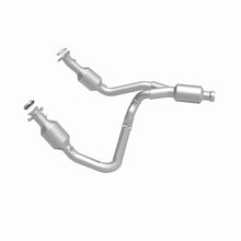 Load image into Gallery viewer, MagnaFlow 14-15 Chevrolet Silverado 1500 Underbody 4.3L / 5.3L Direct-Fit Catalytic Converter