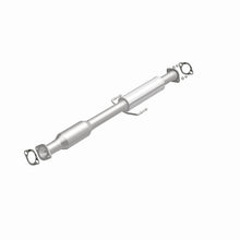 Load image into Gallery viewer, MagnaFlow 14-15 Cadenza 3.3L Underbody Direct Fit Converter